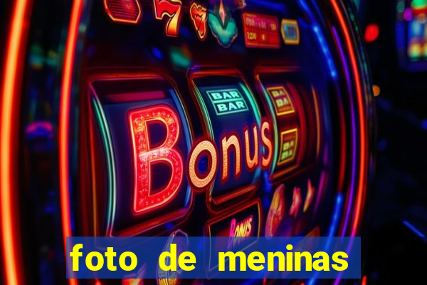 foto de meninas cacheadas no espelho