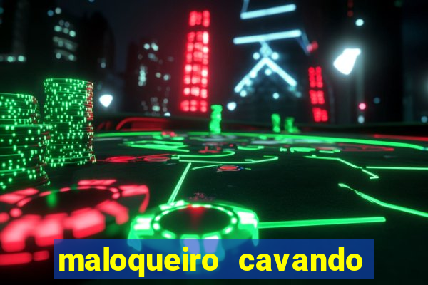 maloqueiro cavando cova censurado