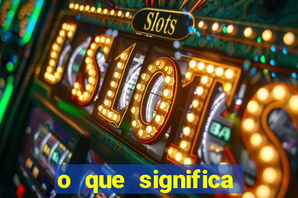 o que significa soprar no ouvido de uma pessoa
