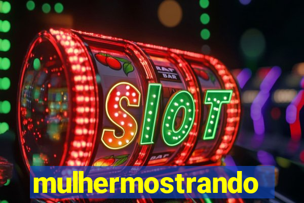 mulhermostrandoopeito