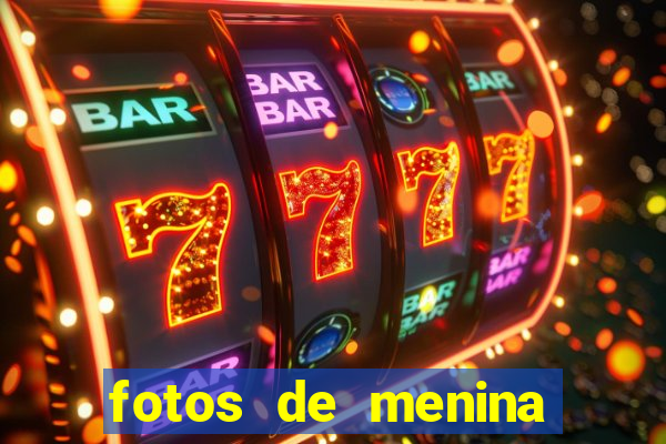 fotos de menina cacheada fake