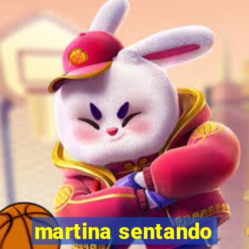 martina sentando