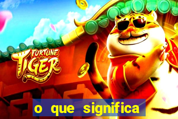 o que significa sonhar com o silvio santos
