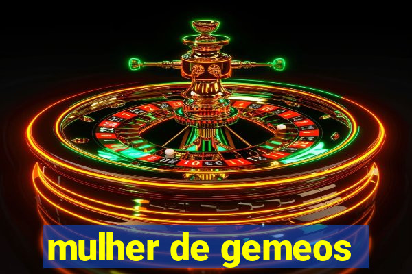 mulher de gemeos